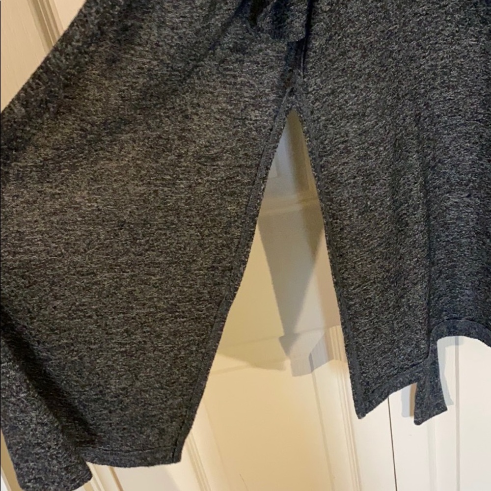 Long dark gray tie closure cardigan - Picture 2 of 3